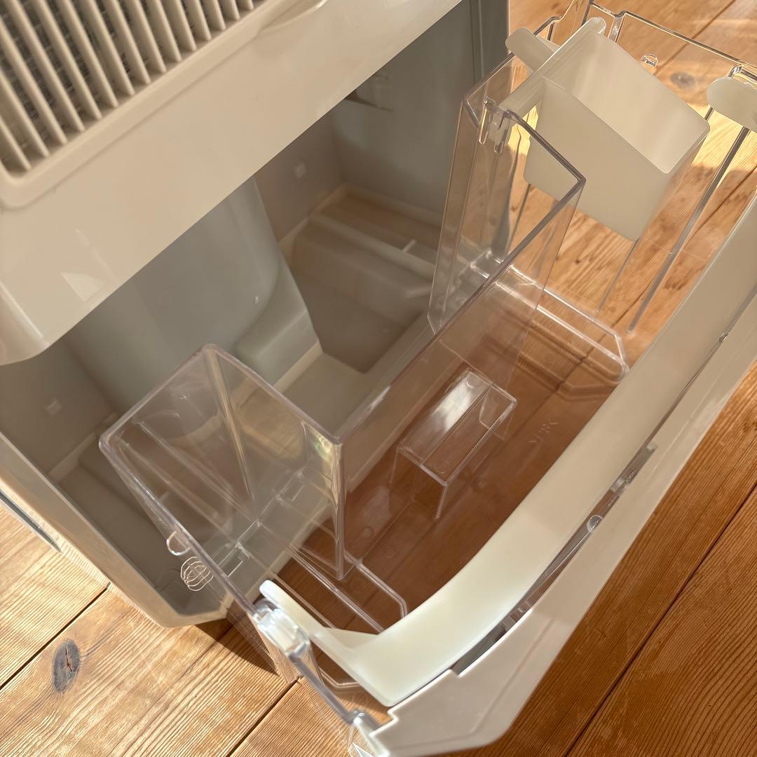 CORONA 1台3役　冷風、衣類乾燥、除湿機