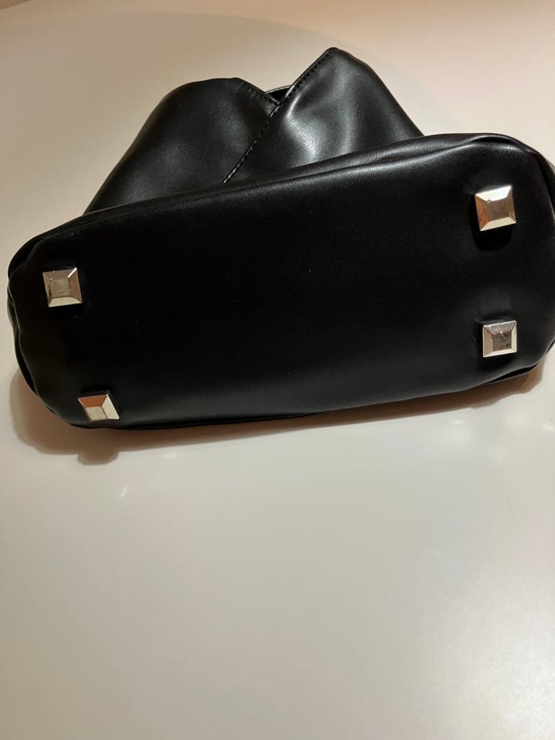 MIM6ブラックショルダーバッグ