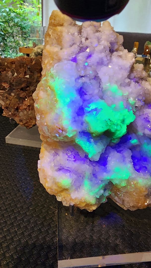 ハイライト・オパール・オン・フローライトの通販はau PAY マーケット