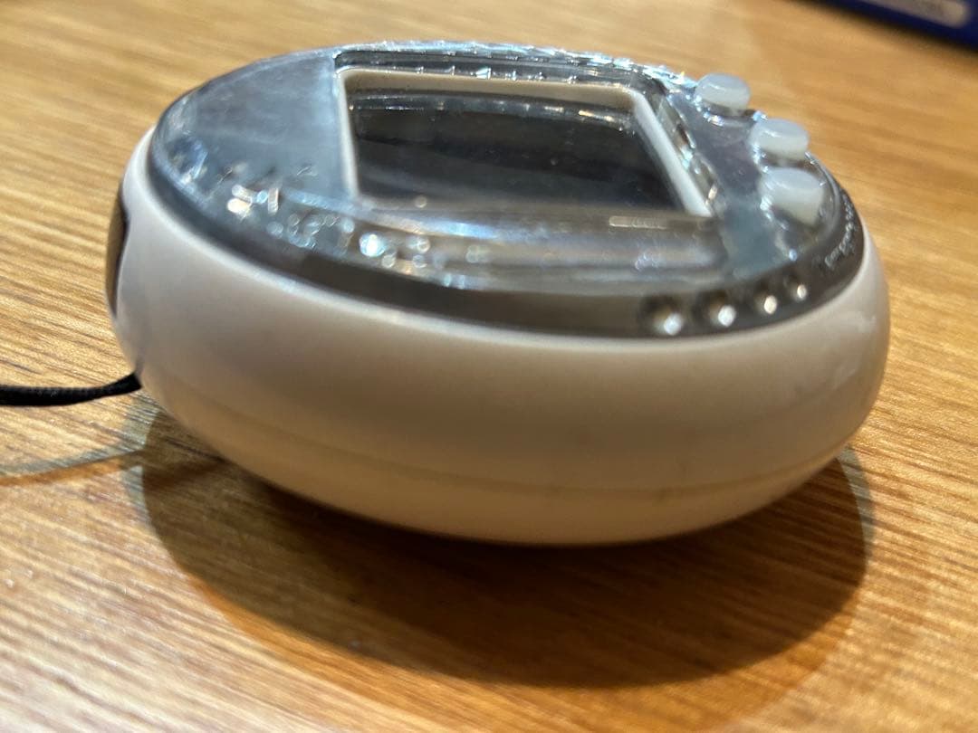 【動作確認済み】たまごっちiDL ホワイト 本体 ストラップ付き