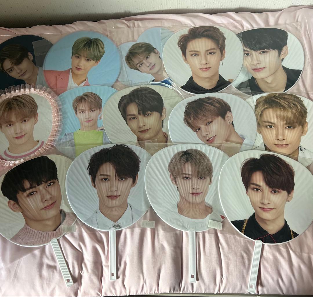 seventeen ジュン　うちわ14枚　まとめ売り seventeen ジュン うちわ14枚 まとめ売り SEVENTEEN ジュン うちわ