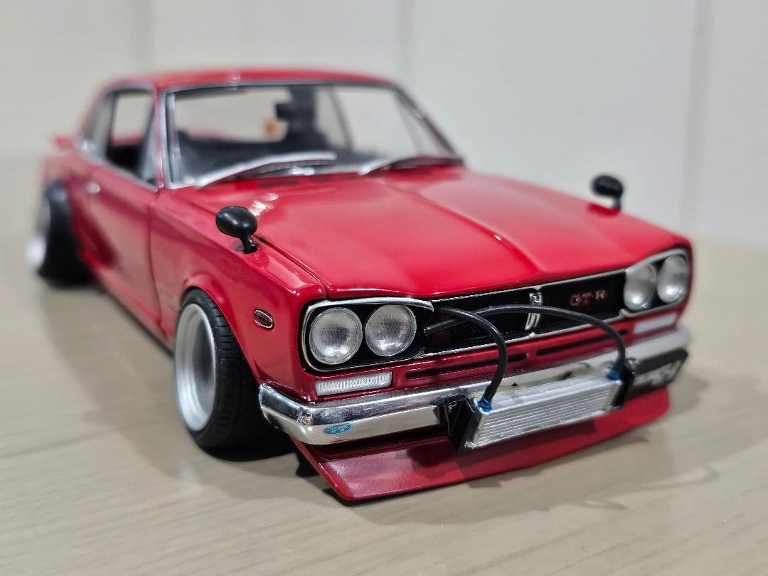 京商　1/18　日産　スカイライン　GT−R 　(KPGC10)