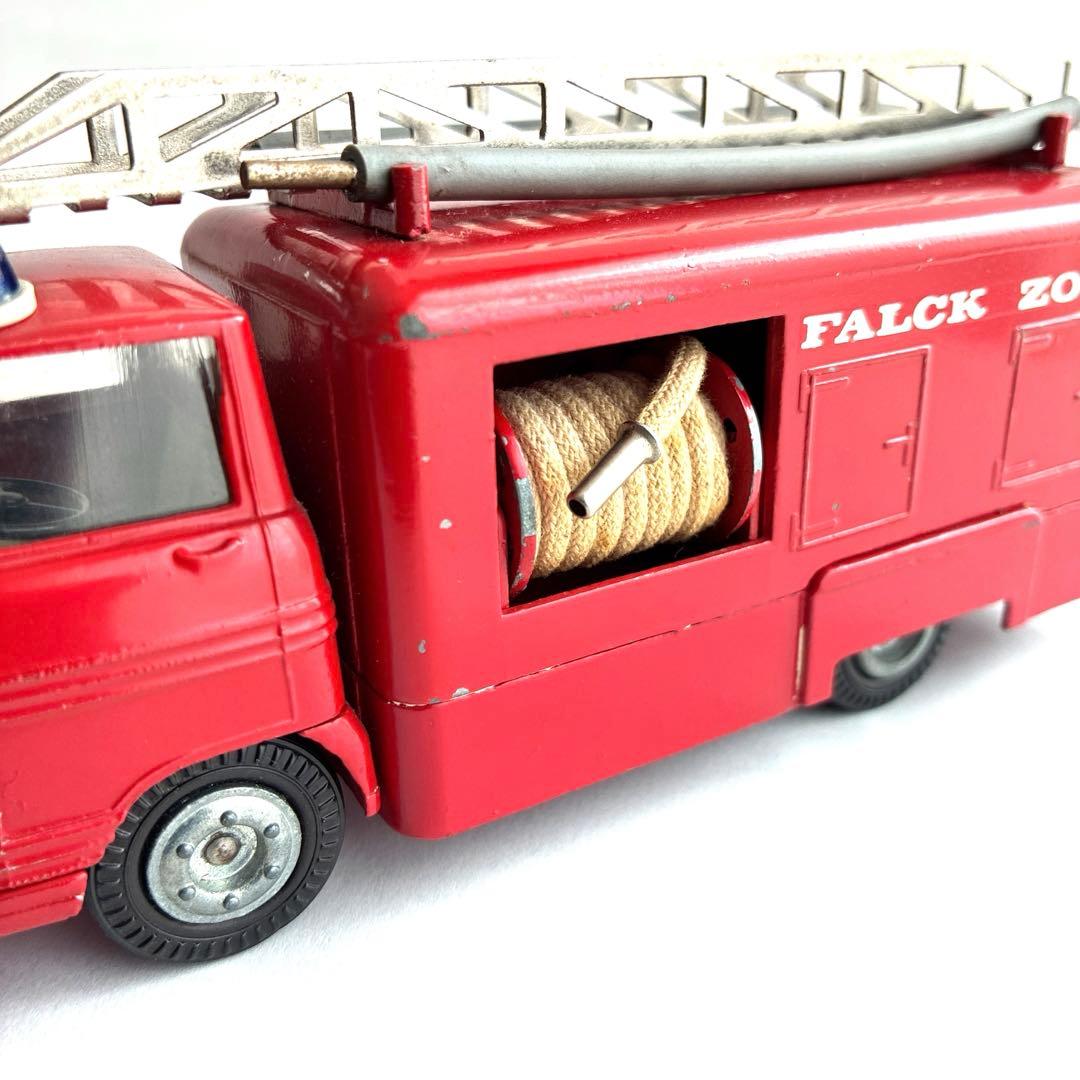 TEKNO 459 ボルボ FALCK ZONEN 消防車 15cm