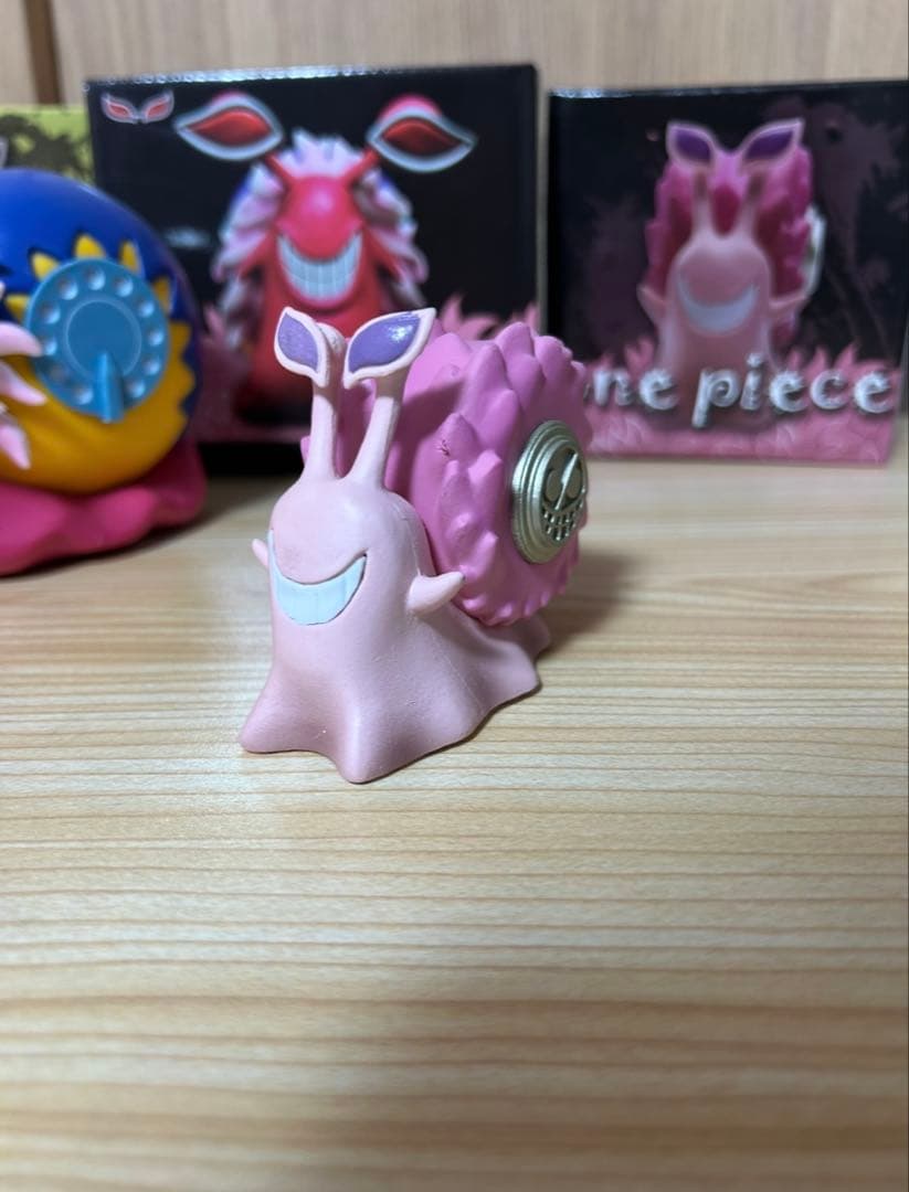 ドフラミンゴ　フィギュア　電伝虫3種セット