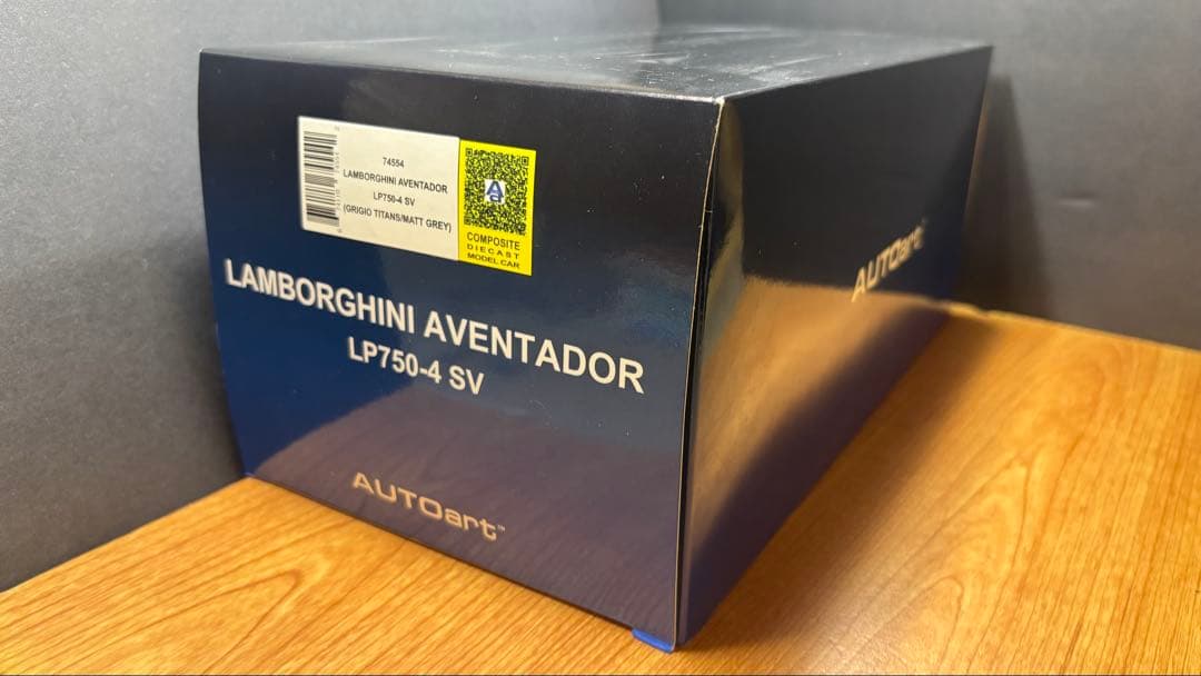 ミニカー AutoArt 1/18 Lamborghini Aventador SV