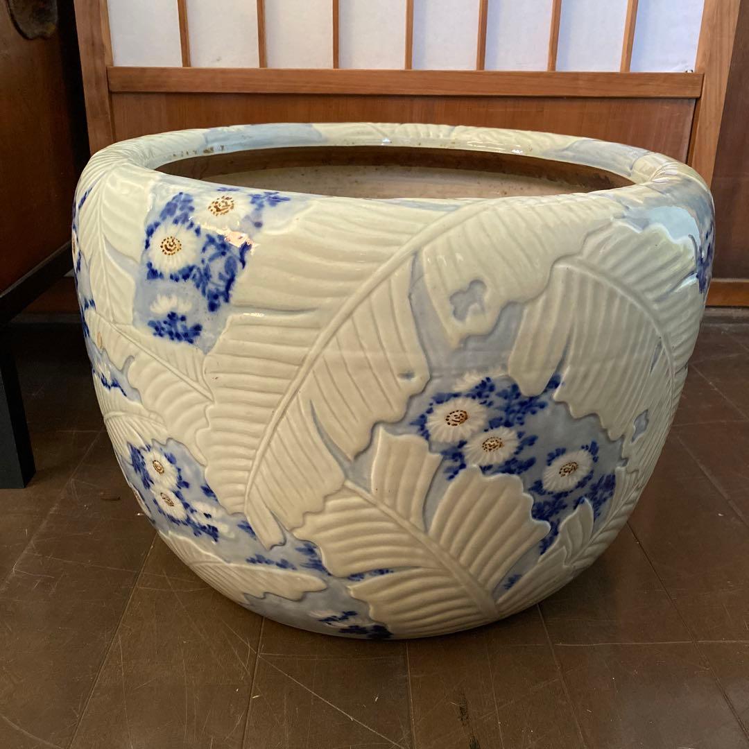 陶器製 火鉢 白と青 花模様