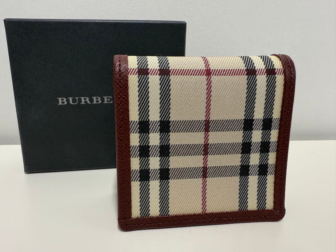 極美品【BURBERRY】ノバチェック ベージュ×ブラウン ケース 箱付き