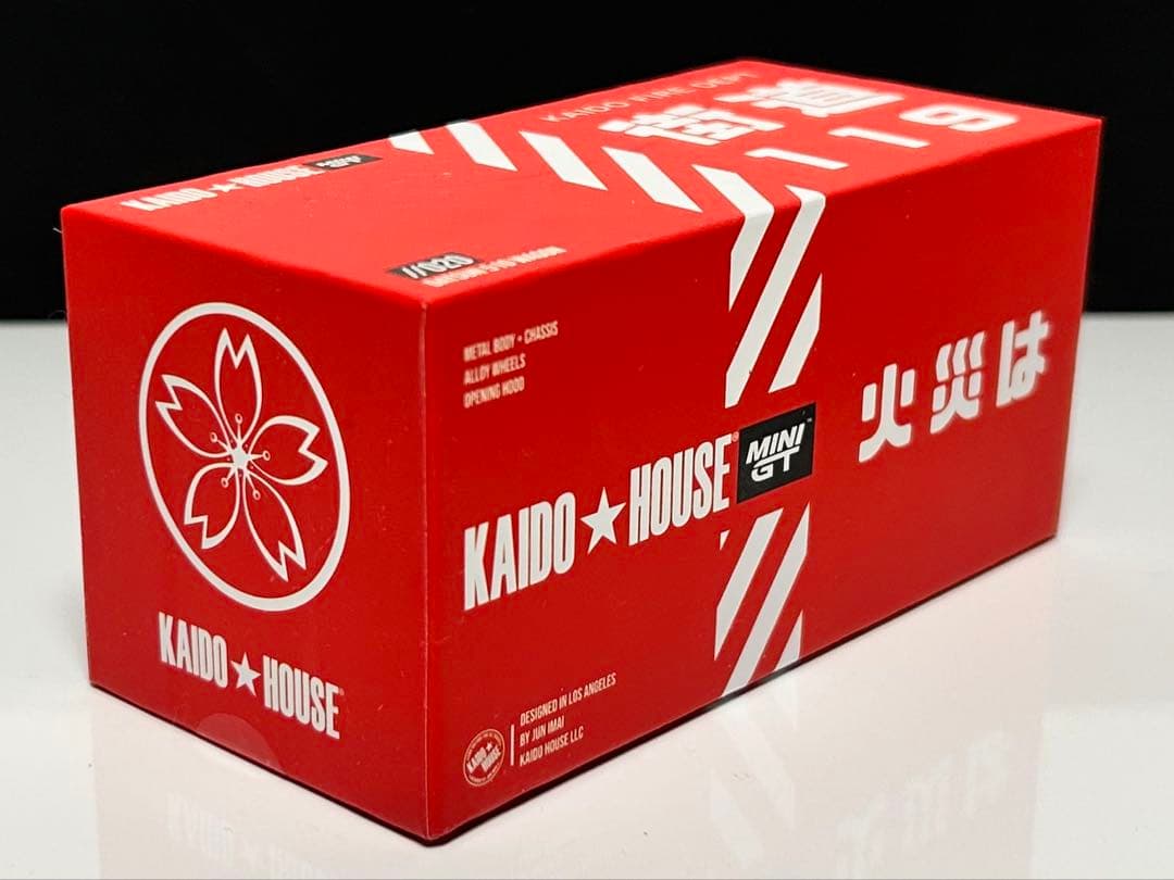 ぎゅな 1/64街道ハウス510ワゴン2台&スカイラインGT-R R34