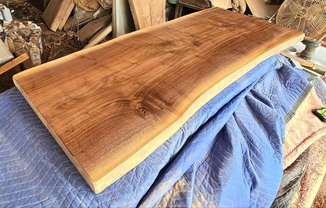 ウォールナット　最高級　一枚板　ダイニング　テーブル　リビング　人気