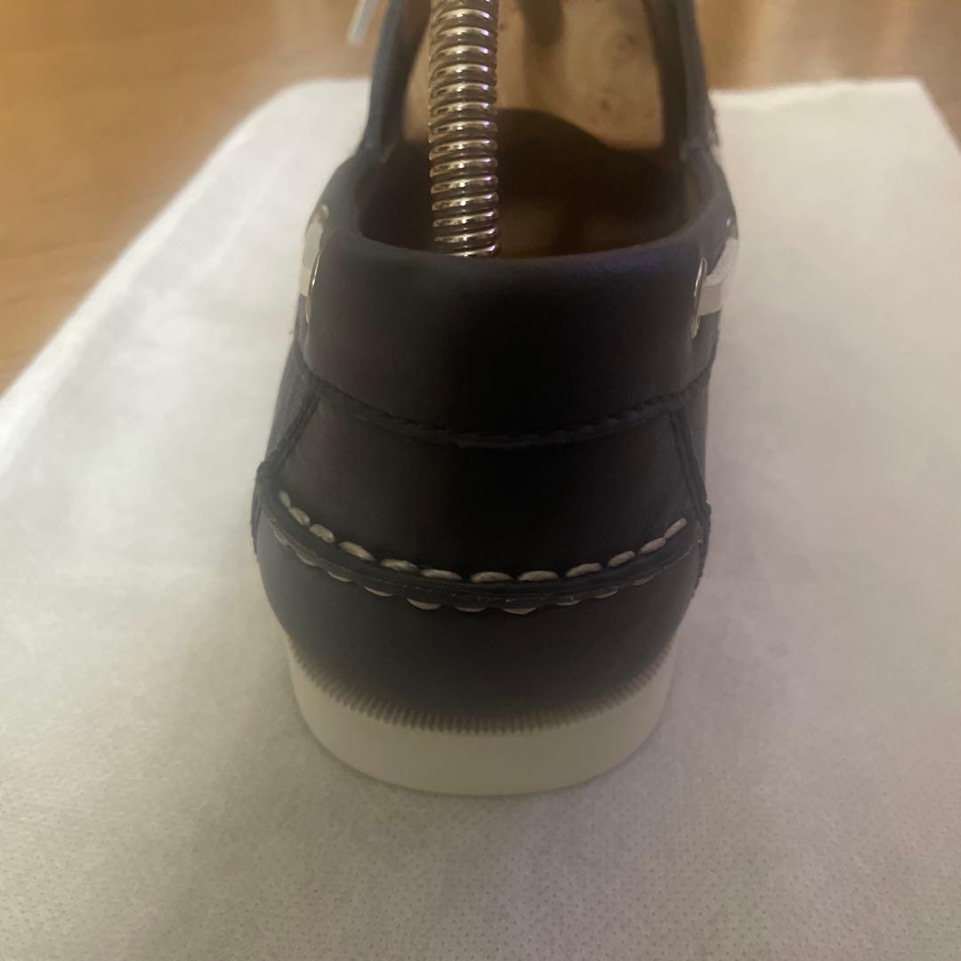 【新品　未使用】　REAGAL 牛革製　デッキシューズ　ネイビー