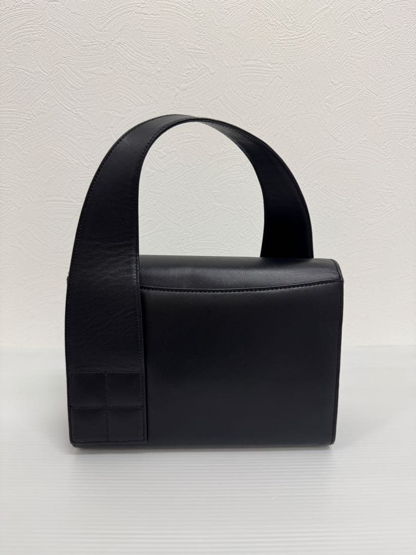 美品 ジバンシー 4G ステッチ ロゴ フルフラップ レザー ハンドバッグ