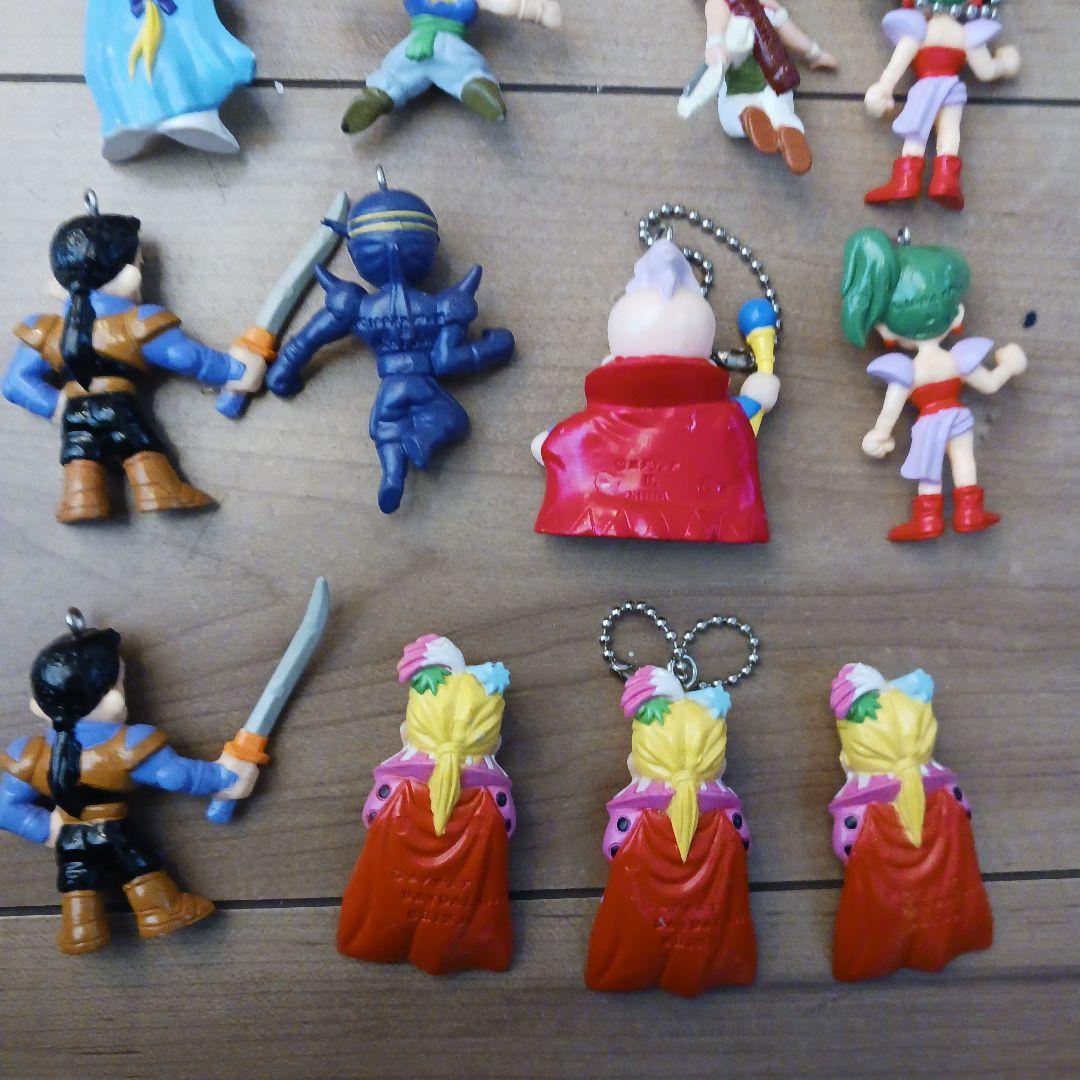 ファイナルファンタジー　☆　キーホルダーセット 16体　☆　綺麗　☆レア☆当時物