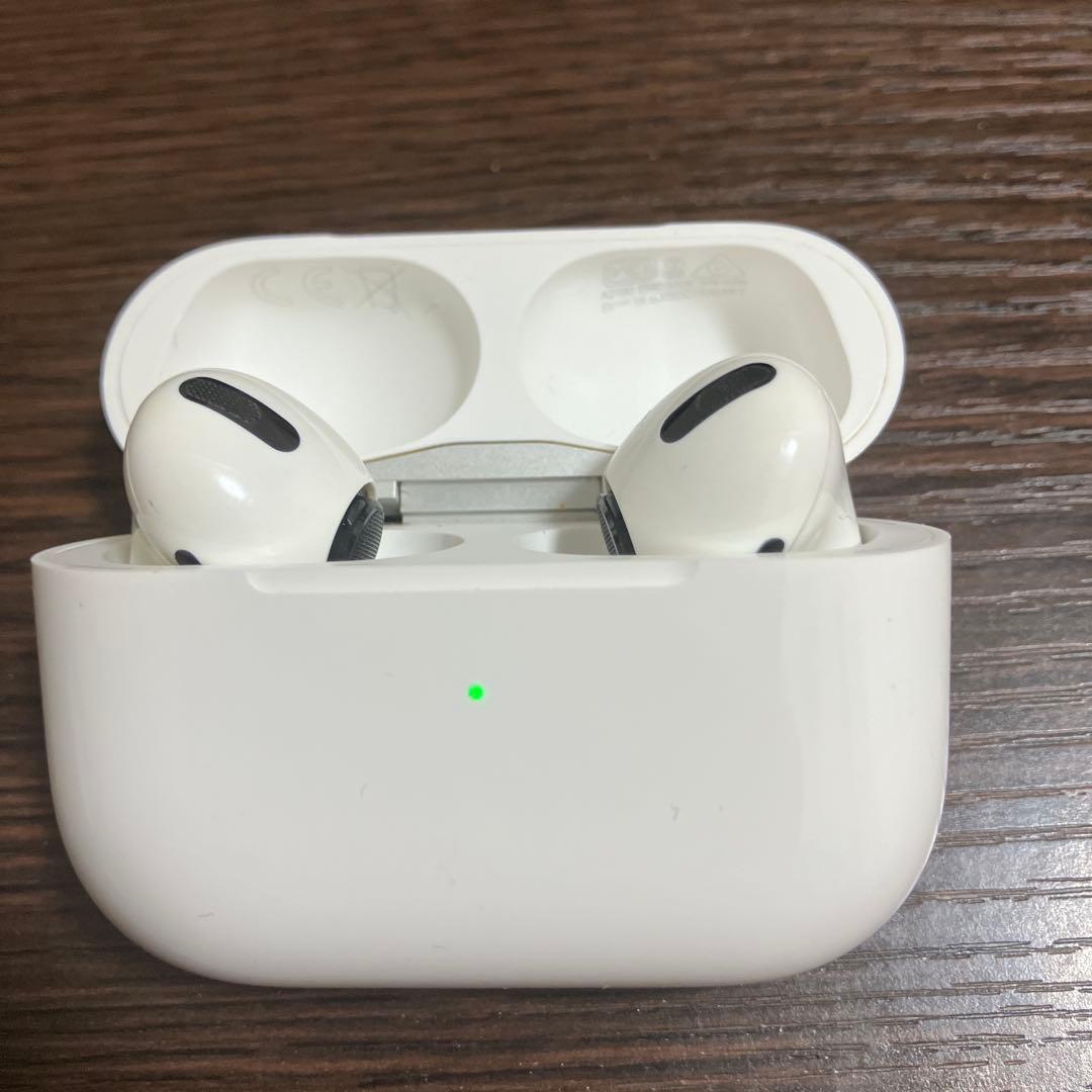AirPods Pro 第1世代 ジャンク品 ケースは充電可能 - メルカリ