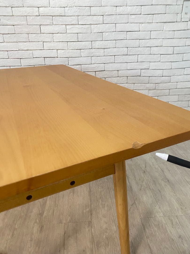 【春まま】ウニコ ダイニングテーブル SULA 机　傷あり