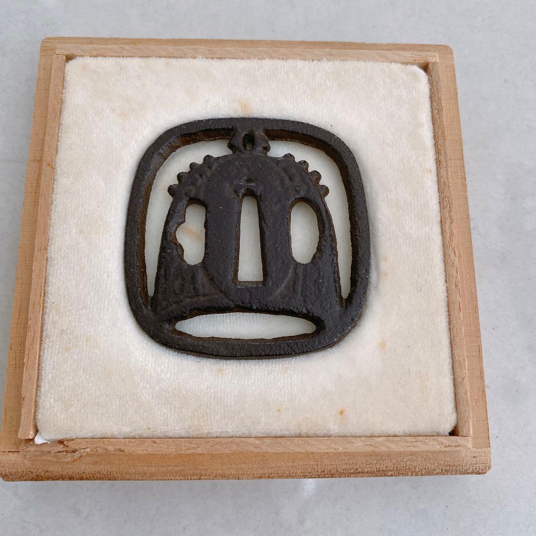 釣鐘重位公作剣術刀鍔