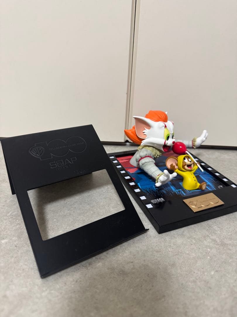 トムとジェリー It ワーナーブラザーズ 100周年 フィギュア