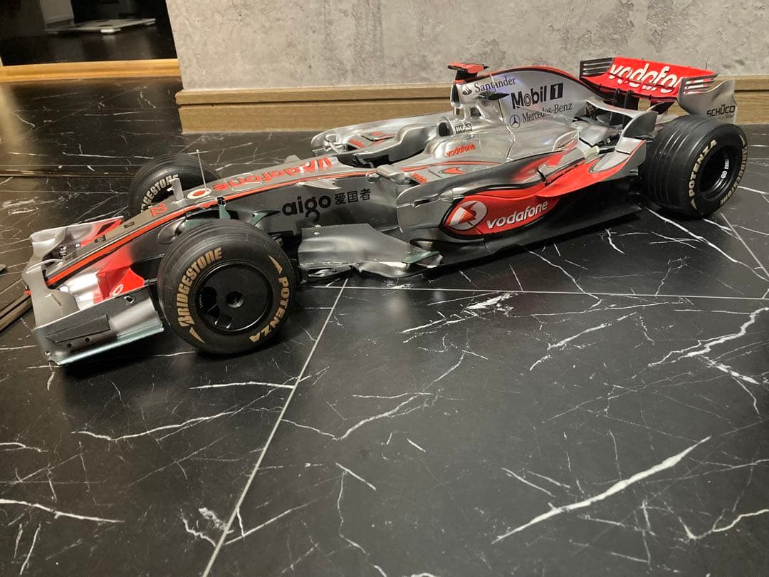 デアゴスティーニ 1/8 週刊 マクラーレン MP4-23 ハミルトン　完成品