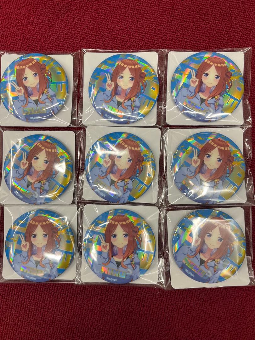 マッシュル ばっくだっこ 缶バッジ くじ ドット バレットの通販はau