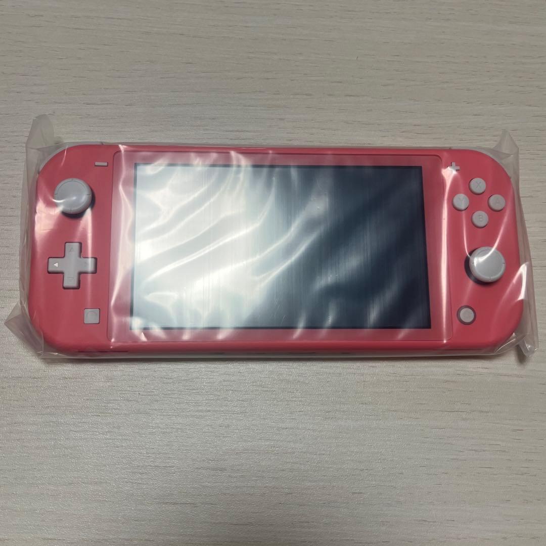 Nintendo Switch lite スイッチ　ライト　コーラル