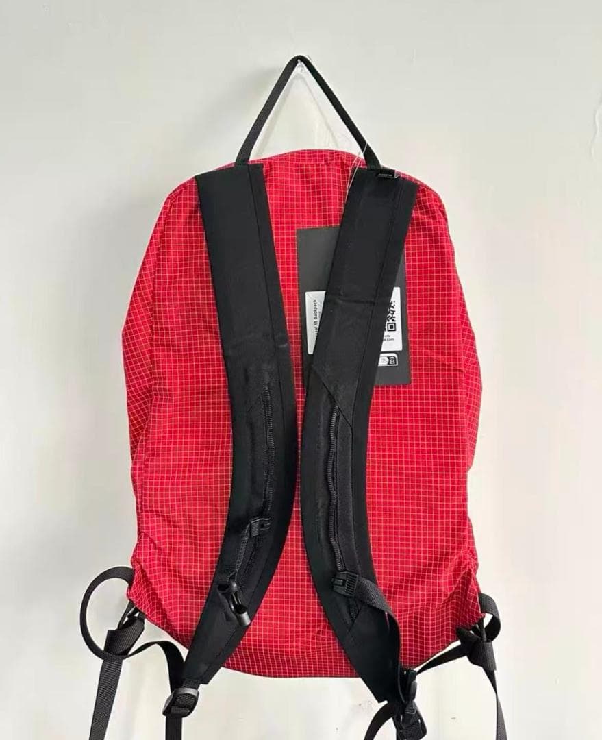 未使用ARC'TERYX KONSEAL 15 チェック柄バックパック 赤 - メルカリ