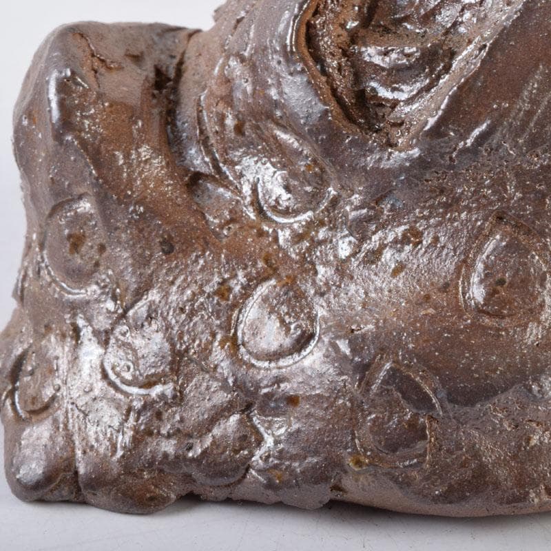 信楽焼 達磨像 置物 在銘 共箱 C 8472