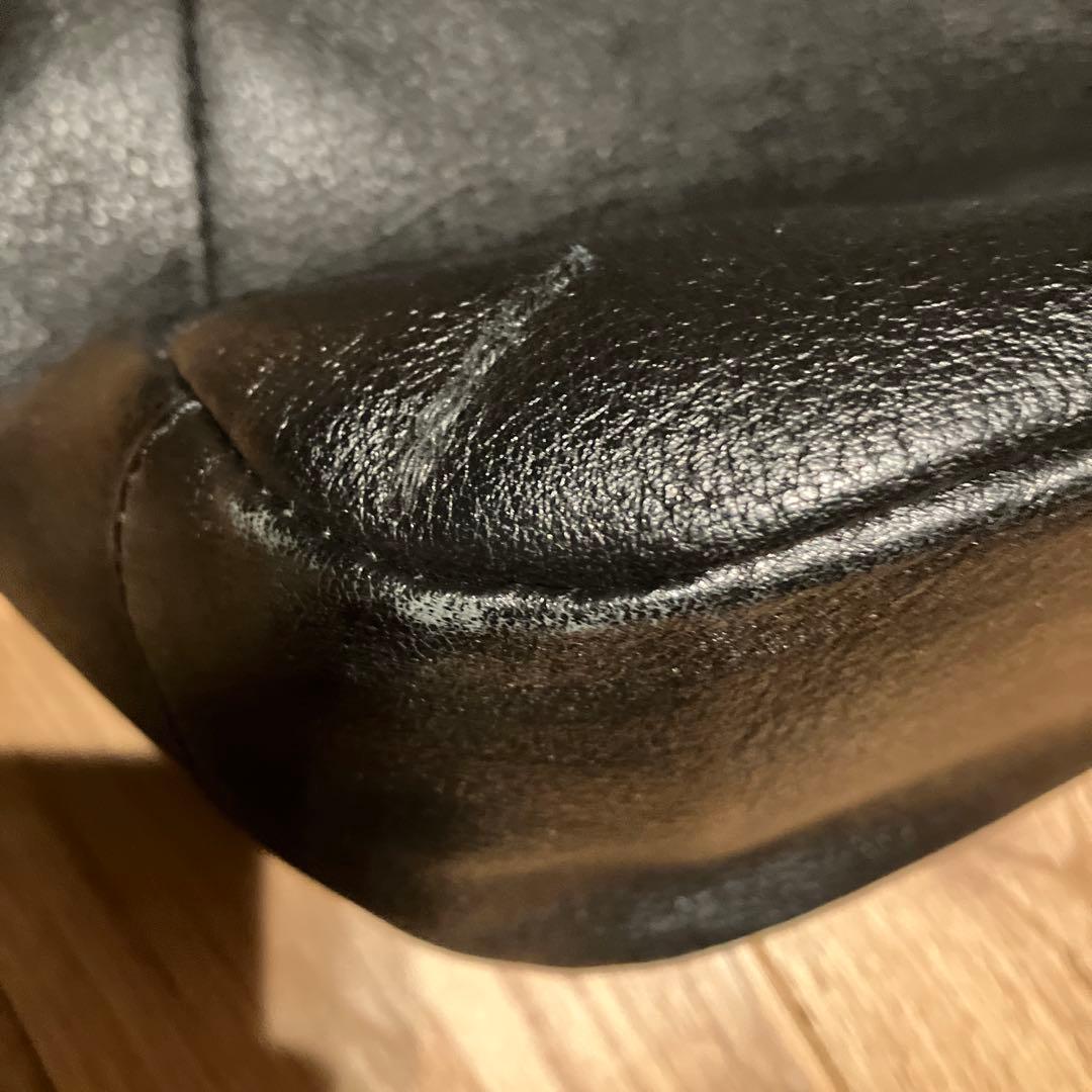 soutiencollar 黒 レザーハンドバッグ