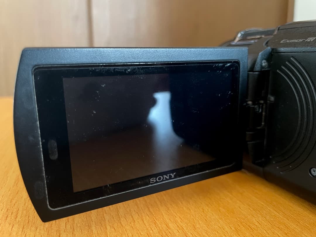 ソニービデオカメラ　AX55/充電器&バッテリー2個