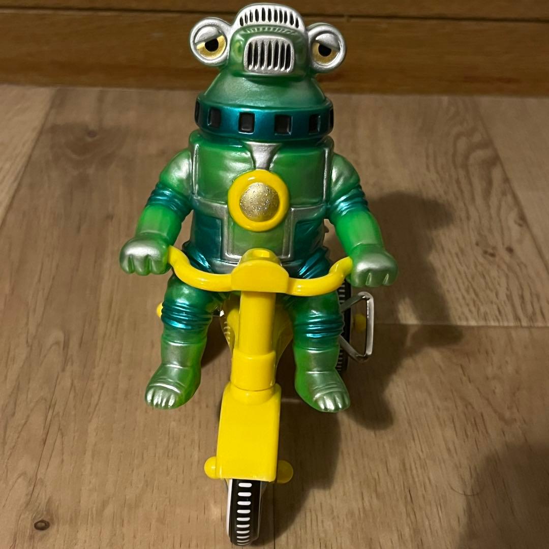 セブンガー　三輪車　M1号　グリーン　ソフビ