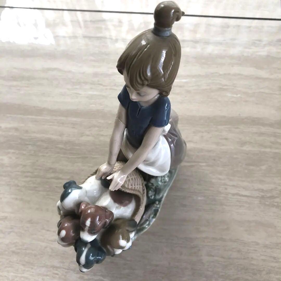 腕に修復箇所あり: LLADRO1983年ヴィンテージリヤドロ　犬と少女No.9