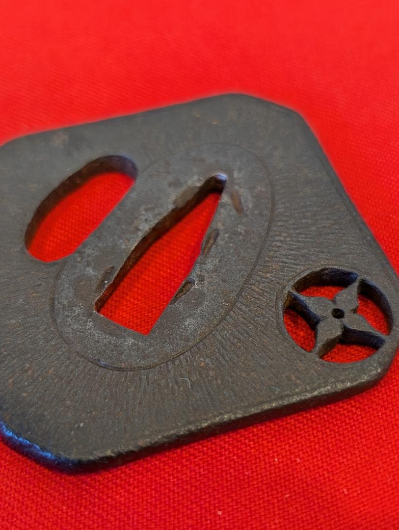 無銘 鉄地阿弥陀鑢七宝透かし鐔 鍔 拵 日本刀 刀装具 骨董 古美術 江戸時代