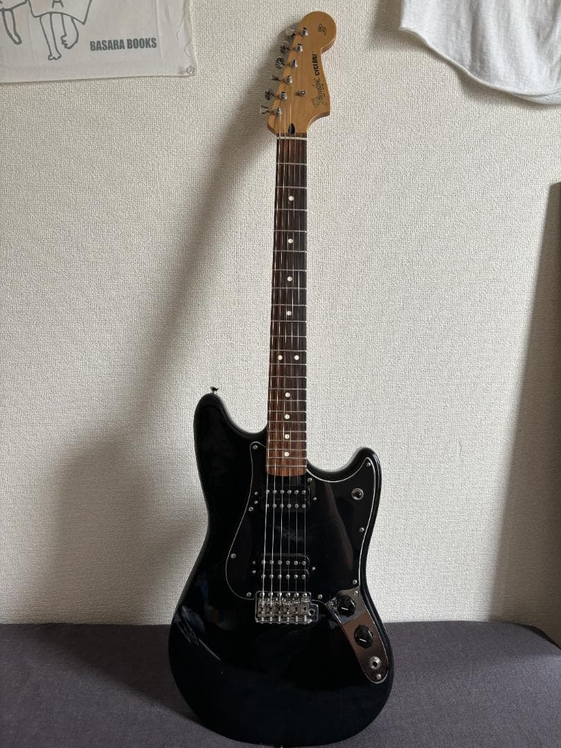 Fender Deluxe Series Cyclone HH MEXICO - メルカリ
