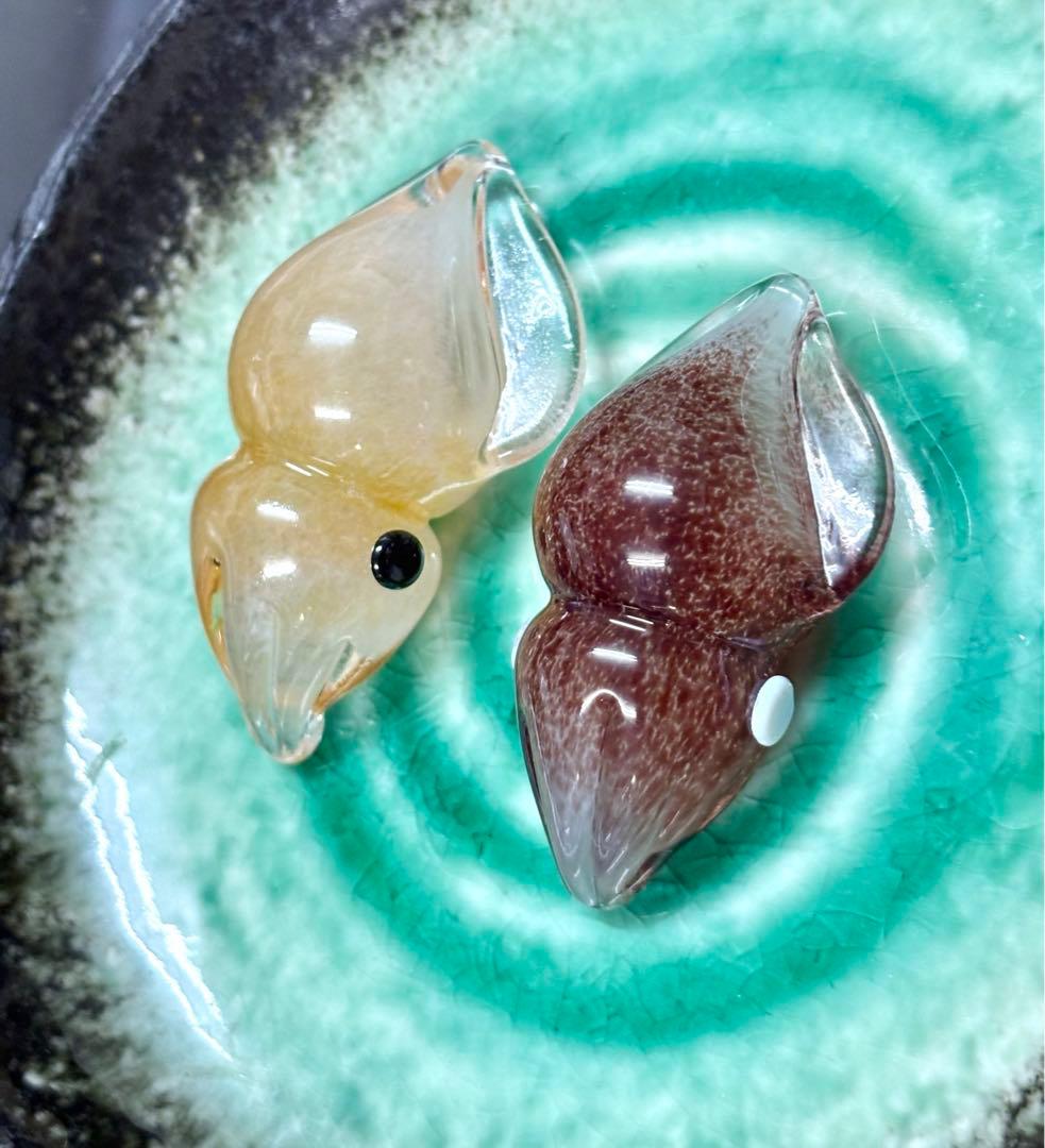 ガラスのホタルイカ