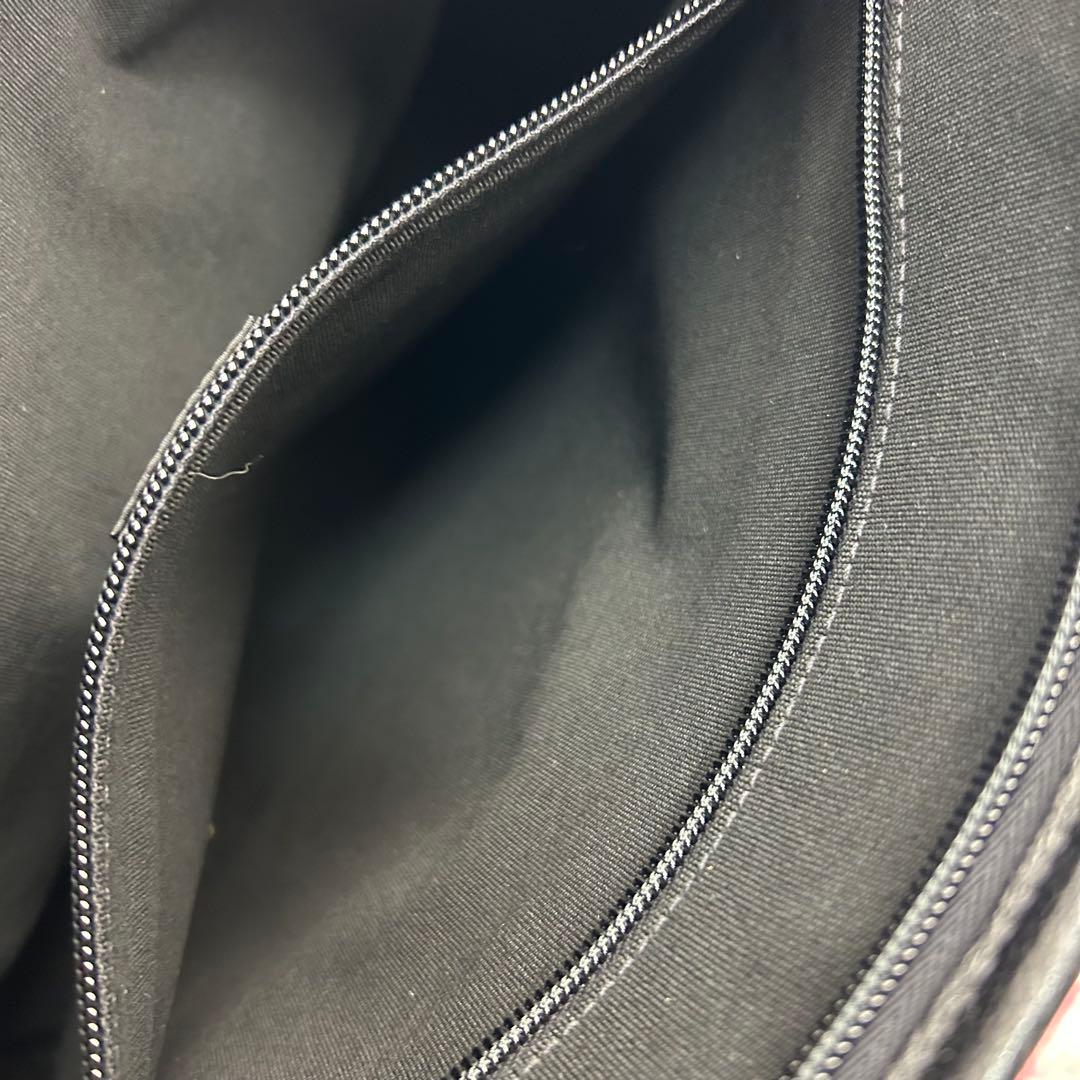 【美品】イルビゾンテ　トートバッグ　ビジネスバッグ　ブリーフケース　ロゴ　型押し