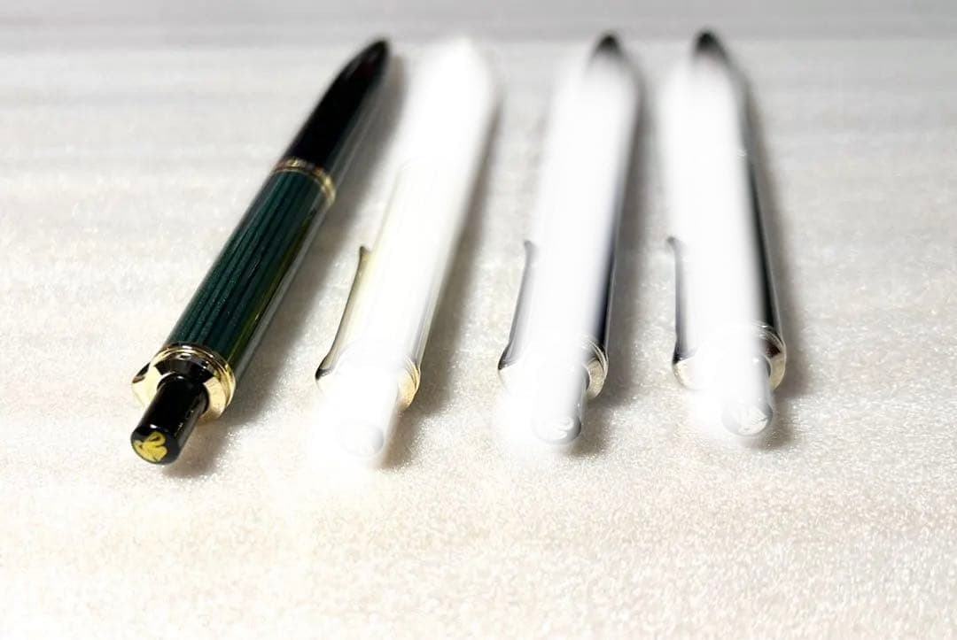 ずんだもち　ペリカンボールペンK400緑縞