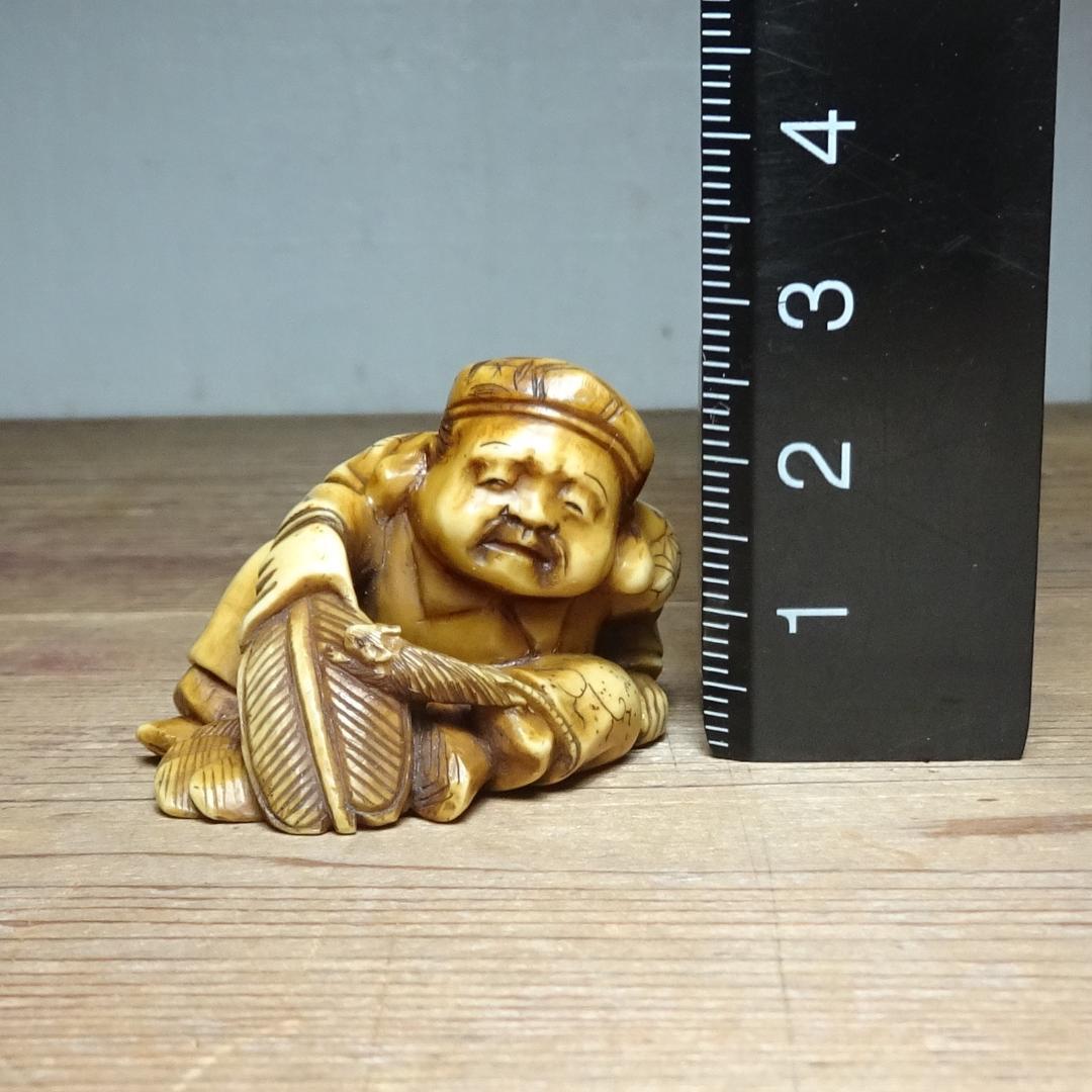 d*7様 根付 大黒様と鼠 ネズミ 時代 提げ物 煙草入れ 玉 文 ？