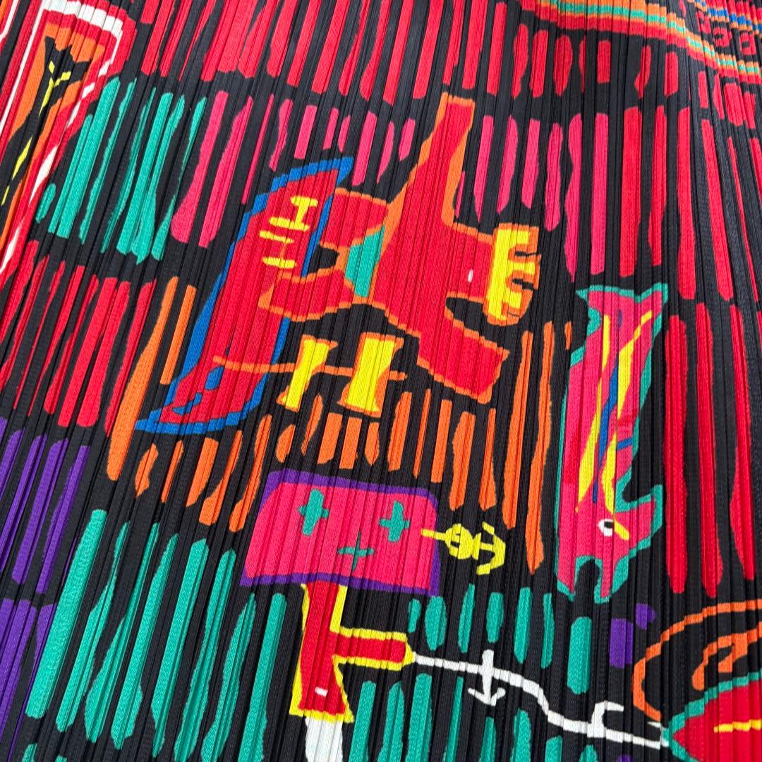 極美品☆希少☆プリーツプリーズ☆イッセイミヤケ☆お洒落なスカート☆サイズ２