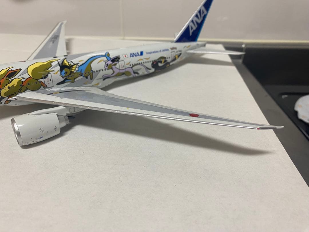 アキ@金額交渉歓迎　ポケモン ボーイング 777-300ER 1:200