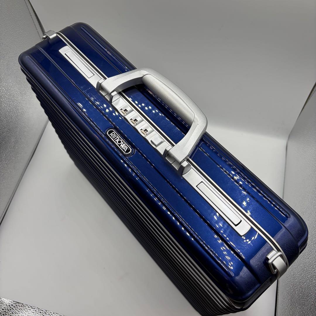 極美品】リモワ アタッシュケース リンボ ロック ポリカーボネート