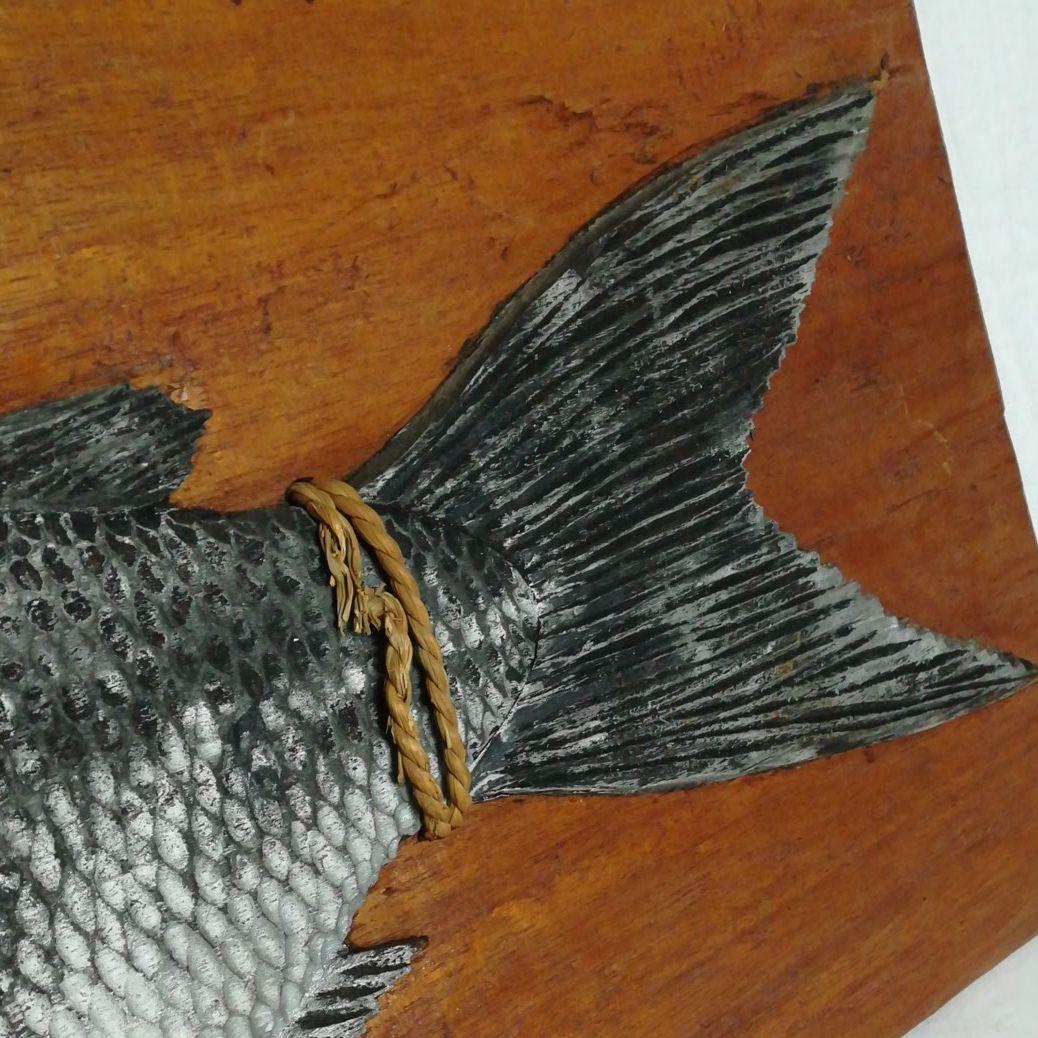 レトロ 木彫レリーフ 壁掛け 鮭 カムイチェップ 北海道 アイヌ彫