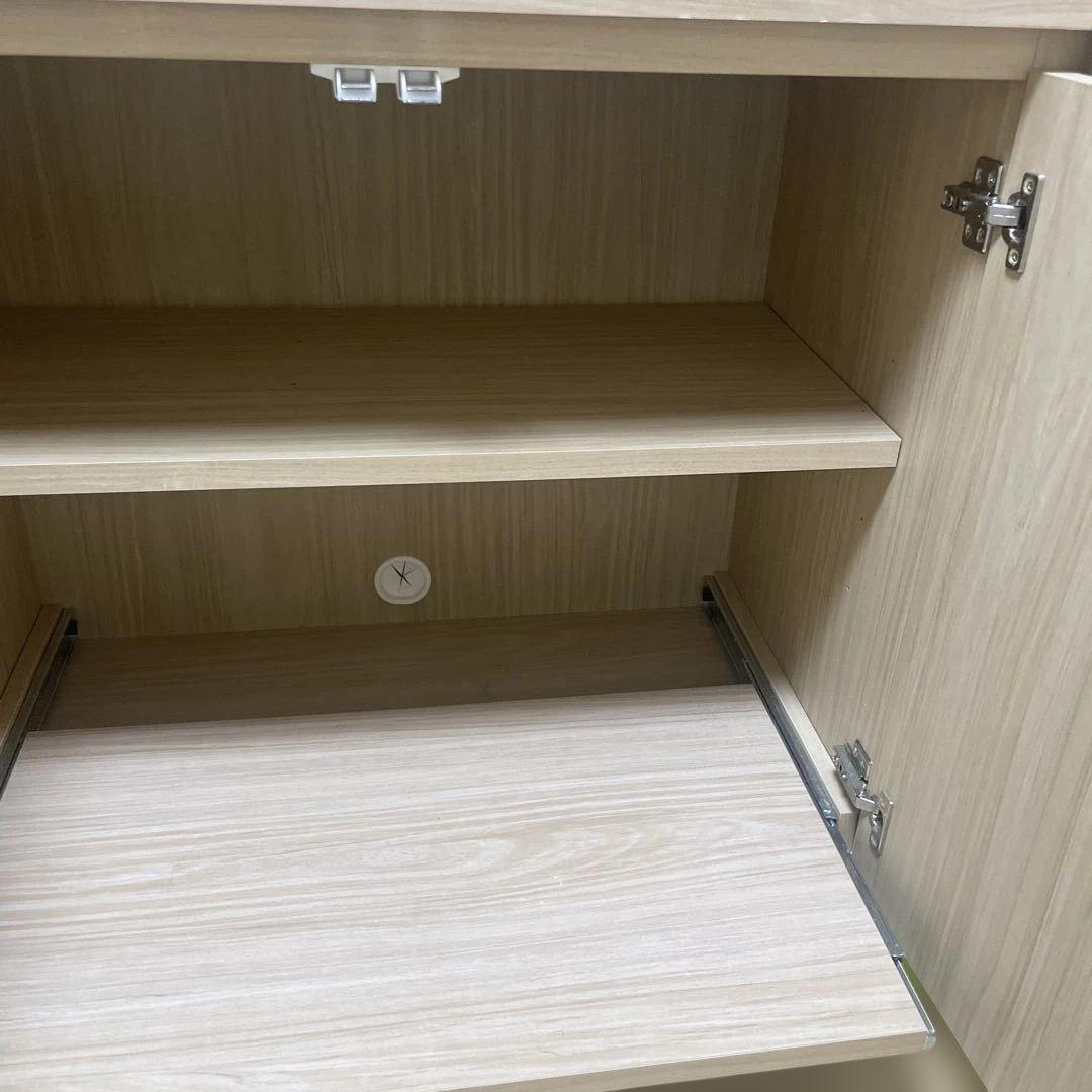 キャビネット 3扉 ノートパソコン収納付き