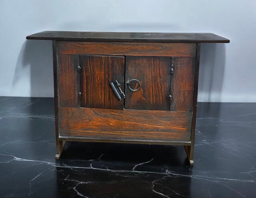 低 価格 通販ホビー・楽器・アート - 雰囲気のよいアンティーク家具