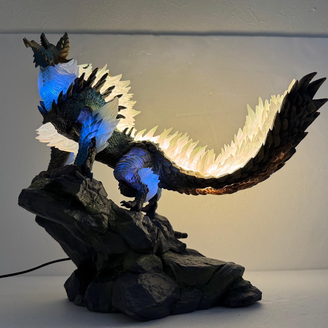 モンスターハンター ジンオウガ フィギュア 雷狼竜 LED点灯 特大サイズ