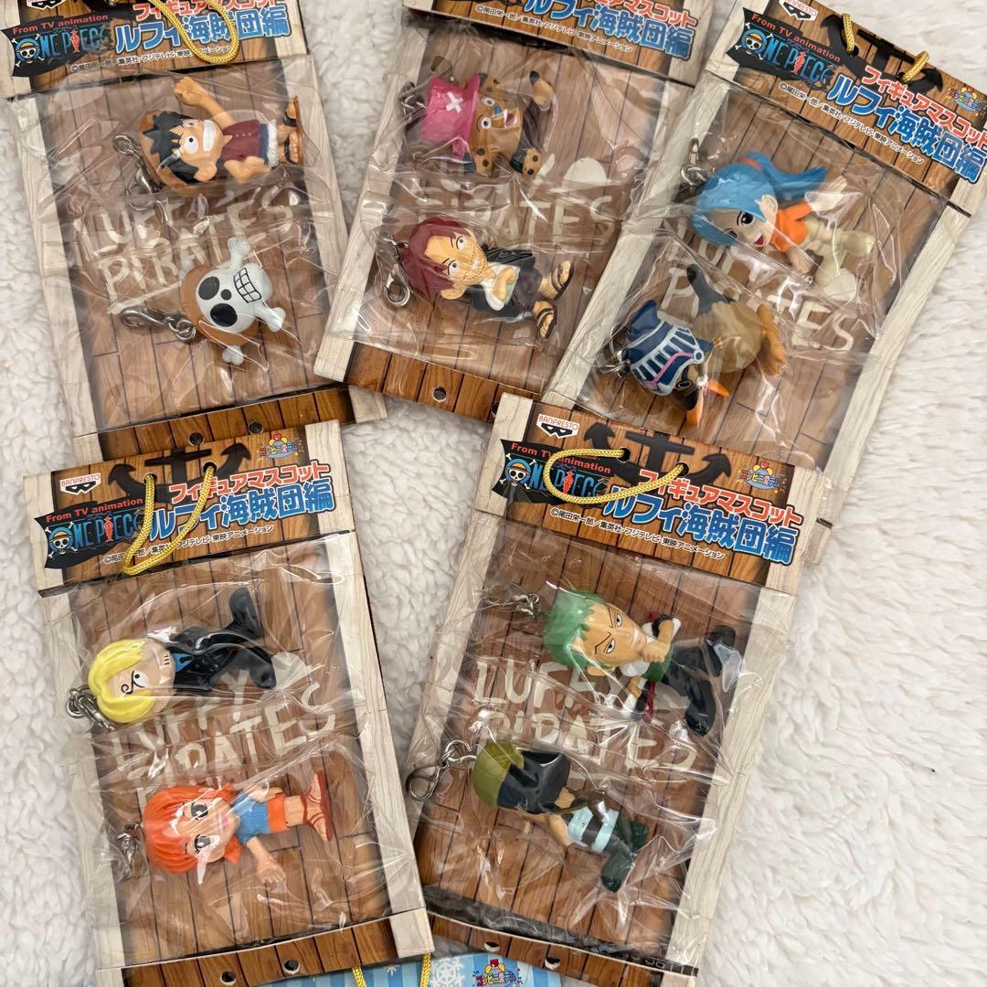 【新品】ワンピース　非売品　フィギュアマスコット　全4種編　貴重　レア