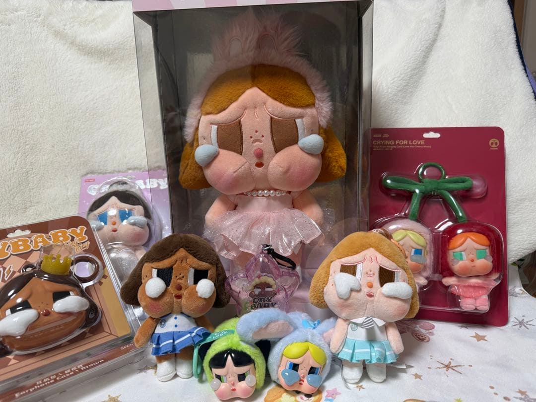 Popmart crybaby ぬいぐるみ　アクセサリー　9点セット (正規品)