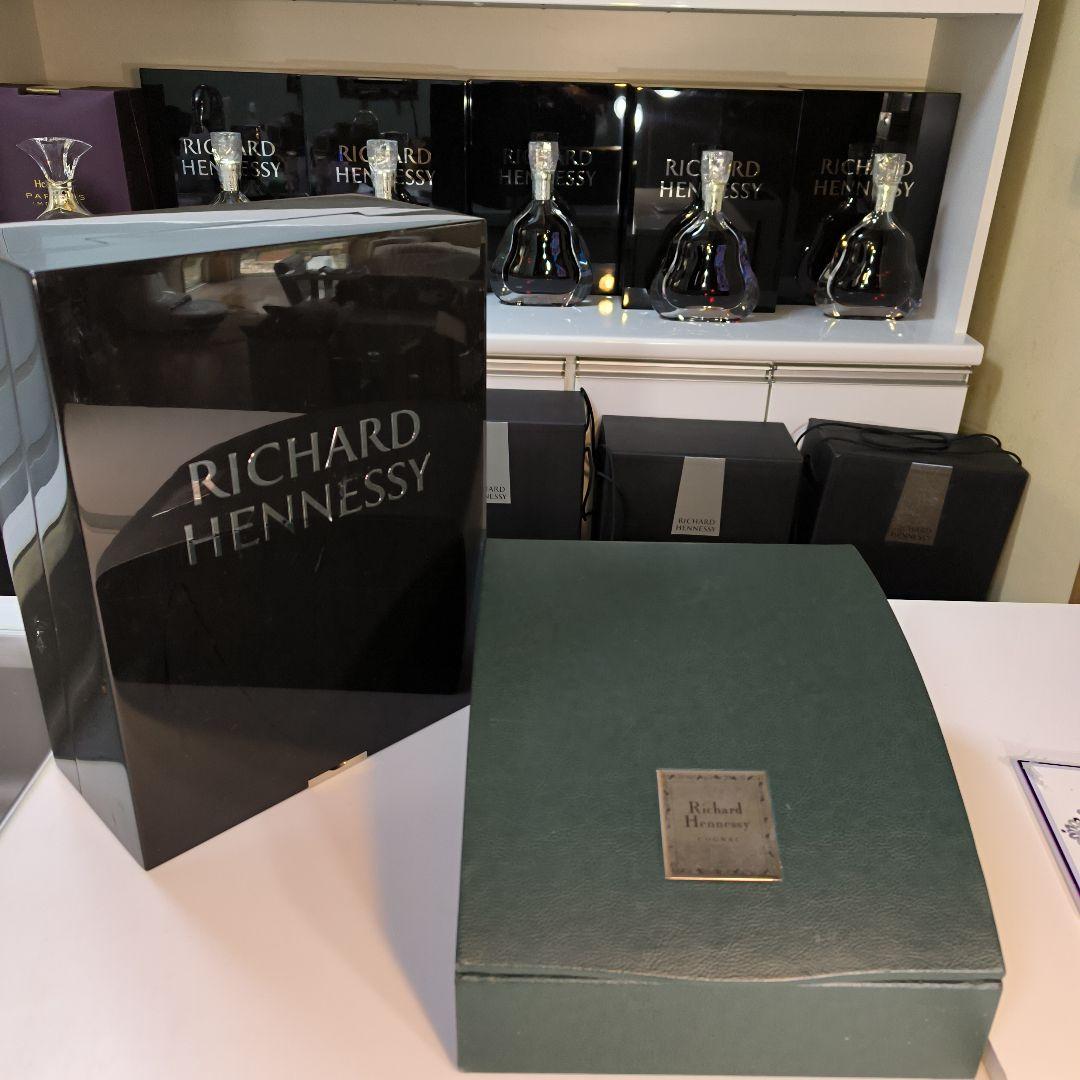 豪華ヘネシーリシャール旧型、新型2本セット(訳あり) - メルカリ
