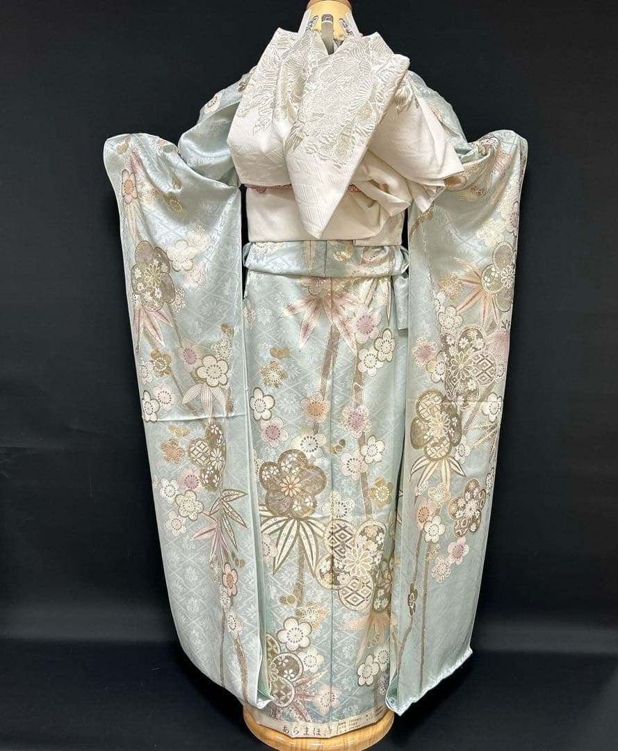 水色の上品な金彩銀彩の牡丹や手毬の振袖フルセット