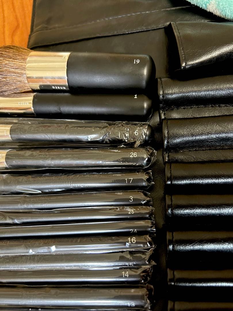 NARSメイクブラシセット ブラックポーチ付き