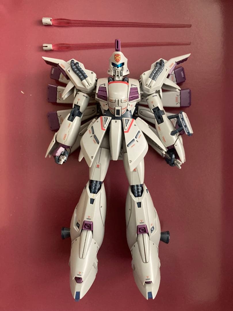 ビギナギナ？　ガンプラ ホワイト/パープル ミサイルポッド付き ビギナギナ？ ガンプラ ホワイト/パープル ミサイルポッド付き