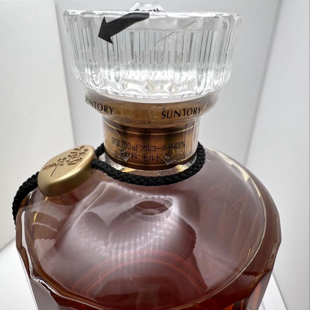 E*3様 響17年700ml 43% 未開封オークションに なります。