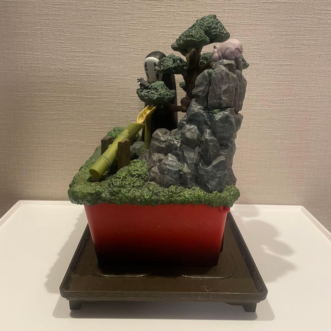 46スタジオジブリ ウォーターガーデン カオナシ